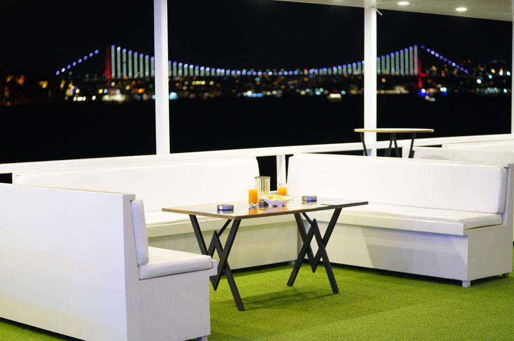 BOSPHORUS DINNER CRUISE & TURKISH NIGHT SHOW (STANDARD TABLE WITH ALCOHOL) 