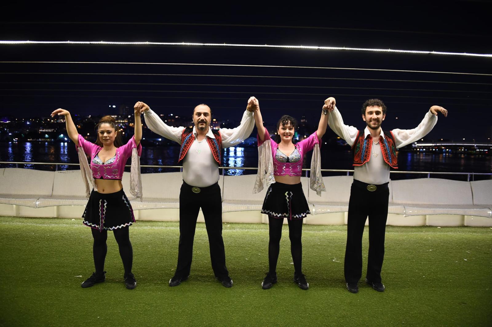 Bosphorus Cruise: Dinner, Unlimited Soft Drinks, Private Close to Show Table, Shows with Hotel Transfer