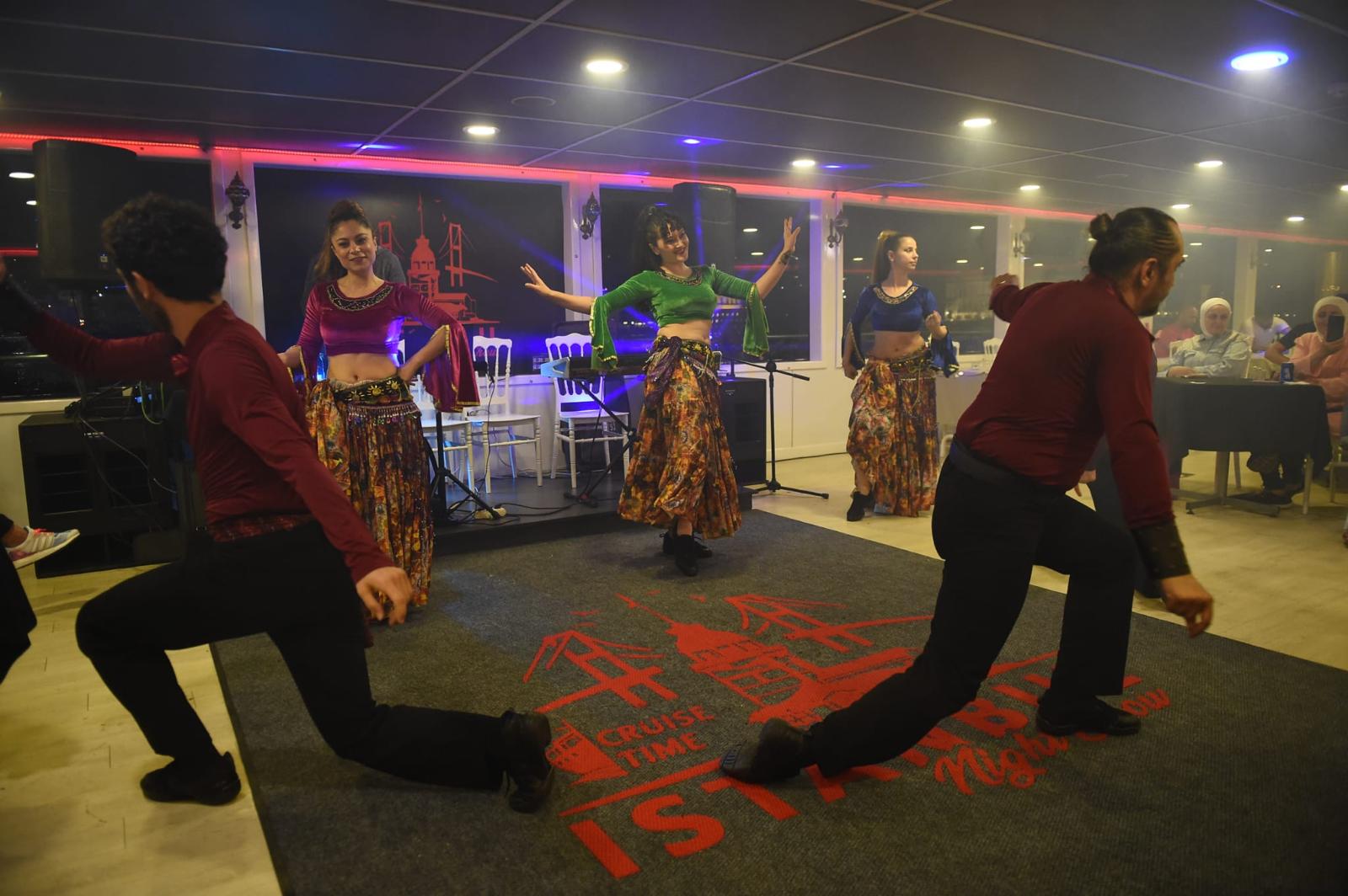 Bosphorus Cruise: Dinner, Unlimited Soft Drinks, Private Close to Show Table, Shows with Hotel Transfer